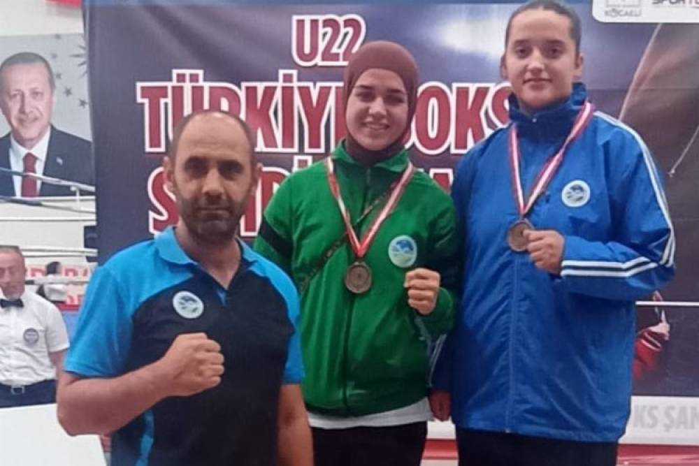Sakarya'nın boksörleri Türkiye Şampiyonası’nda dereceye girdi